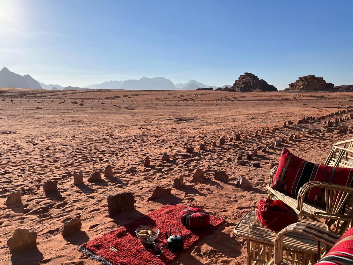 Wadi Rum Bedouin Tour With A Camp Exterior foto
